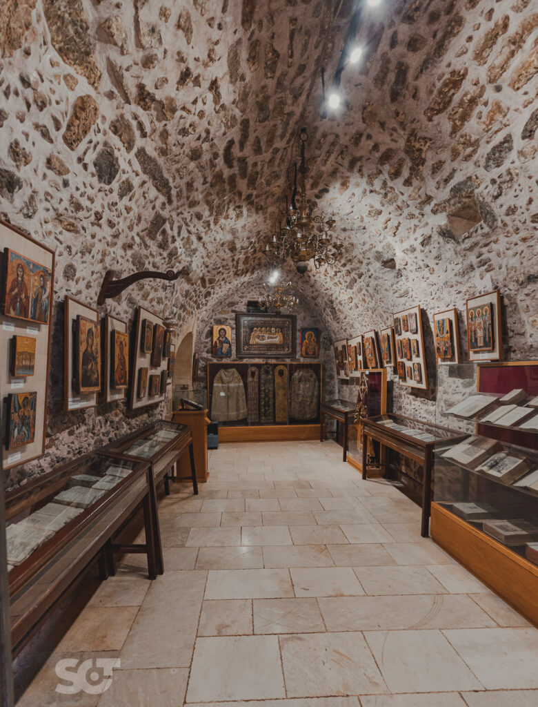 Toplou Monastery – East Crete Excursions